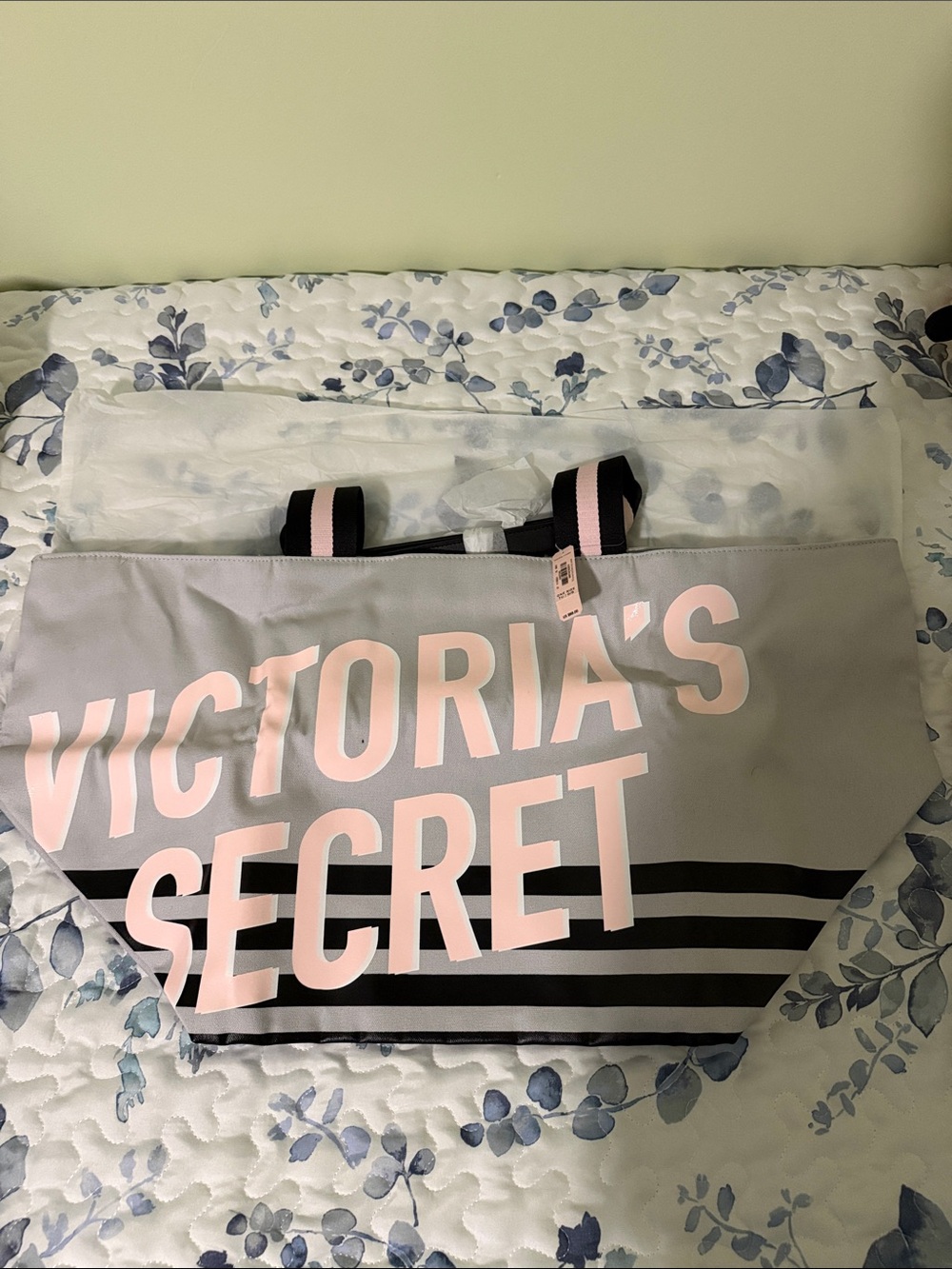 New Victorias Secret Tote bag